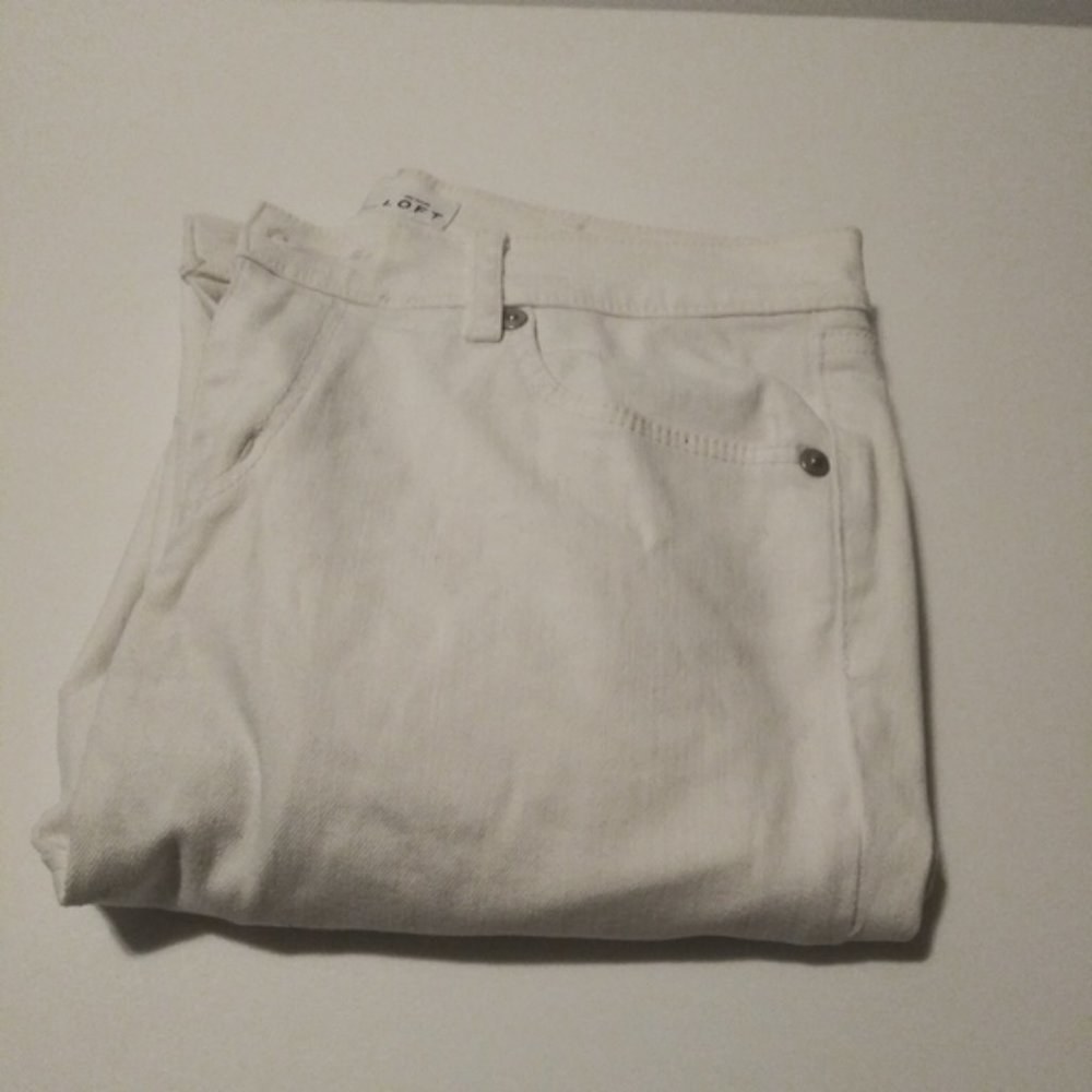 Anne Taylor LOFT white modern straight denim jeans
